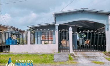 Casa venta en Dolega, Los Algarrobos - Garaje
