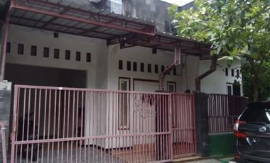 DIJUAL RUMAH GKB MANYAR GRESIK