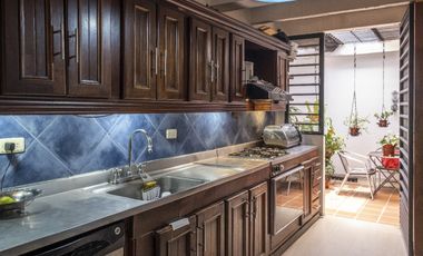 casa en venta en el refugio. Cod V8312494