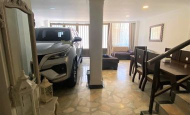 casa en venta en corales. Cod V17459