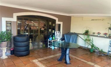 casa en venta en corales. Cod V17459