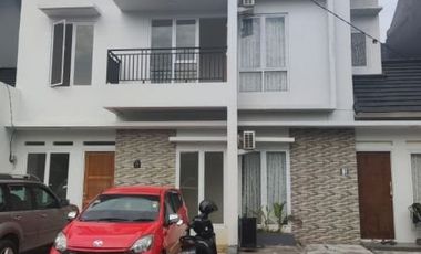 Rumah 2 Lantai Rumah Dijual Di Serpong Tangerang Nego Sampai Deal Dekat Tol