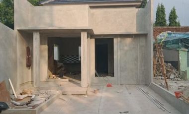Rumah baru bebas banjir dekat stasiun Bekasi Aren Jaya