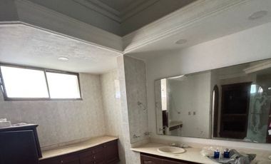 apartamento en arriendo/venta en el golf. Cod A1101