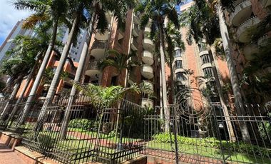 apartamento en arriendo/venta en el golf. Cod A1101