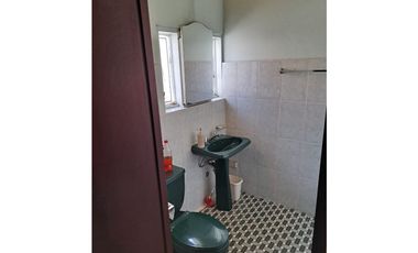 SE VENDE CASA COMERCIAL - BELLA VISTA- $295,000