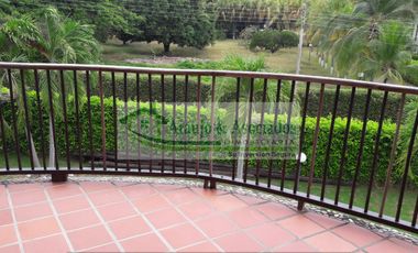 VENDEMOS HERMOSA CASA CAMPESTRE CON PISCINA PRIVADA EN PRESTIGIOSO CONDOMINIO.