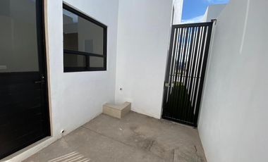 CASA EN RENTA EN VIÑEDOS