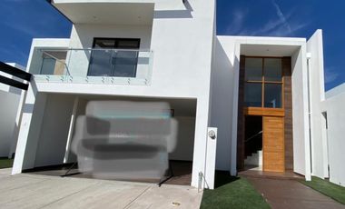 CASA EN RENTA EN VIÑEDOS