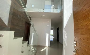 CASA EN RENTA EN VIÑEDOS