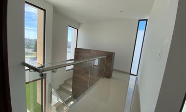 CASA EN RENTA EN VIÑEDOS