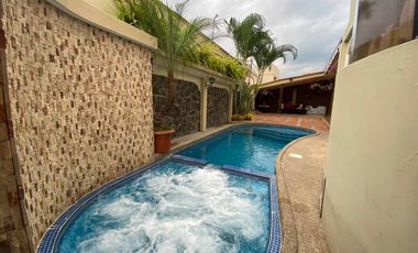 Via La Costa, Renta de Casa 4 Dorm con Piscina y Jacuzzi