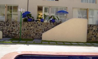 Fraccionamiento Oasis, 3 Nivles con Alberca y Jacuzzi en Xochitepe Morelos