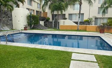 Fraccionamiento Oasis, 3 Nivles con Alberca y Jacuzzi en Xochitepe Morelos