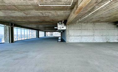 Piso completo de oficinas en venta en CCapital (Corporativo Country Club)