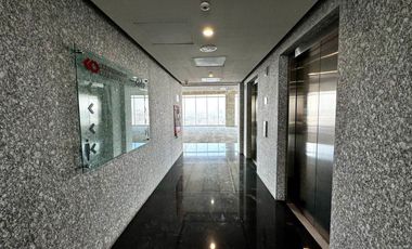 Piso completo de oficinas en venta en CCapital (Corporativo Country Club)