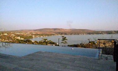 TEQUESQUITENGO EN FRACCIONAMIENTO CON VISTA ESPECTACULAR