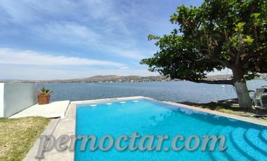 Hermosa Casa para Vacaciones o Fines de Semana en Tequesquitengo, Morelos