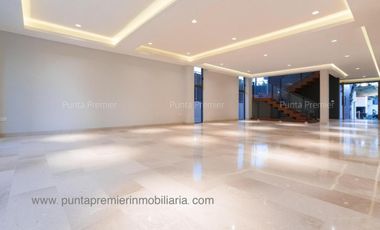 Casa en Venta en Valle Real Coto de Lujo Zona Real Andares puerta de hierro Zapopan