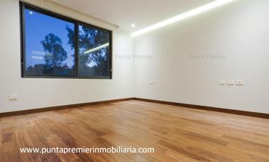 Casa en Venta en Valle Real Coto de Lujo Zona Real Andares puerta de hierro Zapopan