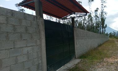 Casa de campo de venta en Otavalo sector Gualsaqui