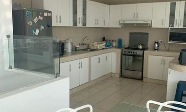 EN VENTA FORMIDABLE CASA DE PLAYA EQUIPADA Y AMOBLADA CON EXCELENTE DISTRIBUCIÓN EN CLUB PUERTO NUEVO (KM 70.5 PANAMERICANA SUR)
