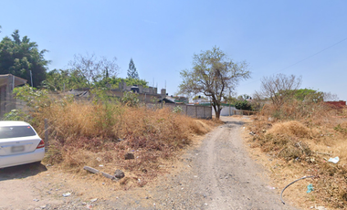 SE VENDE TERRENO CON CONSTRUCCIONES DESTINADO PARA VIVIENDA ORIE-535