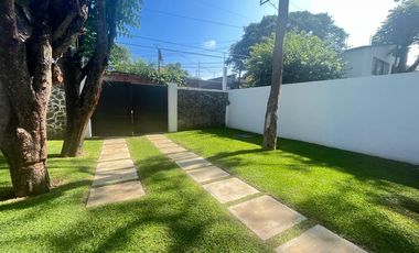 CASA NUEVA, CON ALBERCA, EN TLAYACAPAN; A 15 MIN. DE OAXTEPEC, MOR.
