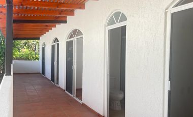 CASA NUEVA, CON ALBERCA, EN TLAYACAPAN; A 15 MIN. DE OAXTEPEC, MOR.