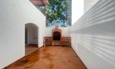 CASA NUEVA, CON ALBERCA, EN TLAYACAPAN; A 15 MIN. DE OAXTEPEC, MOR.