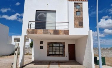 CASA EN VENTA FRACC. VITTANOVA RESIDENCIAL