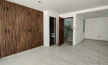 CASA EN VENTA LOMAS DEL CRESTON CERCA ISSSTE EN OAXACA