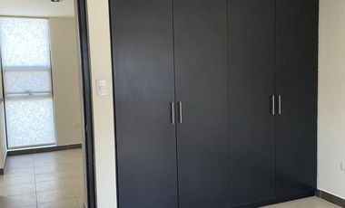 Casa renta Lomas de Angelopolis amplio jardín dos recamaras y terraza cerca Sonata