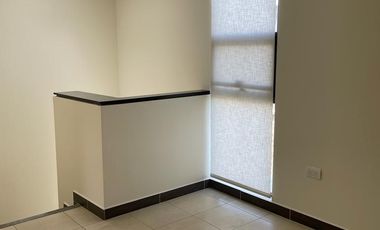 Casa renta Lomas de Angelopolis amplio jardín dos recamaras y terraza cerca Sonata