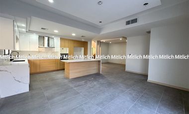 Casa en venta recámara en planta baja Bosques del Valle $6,500,000