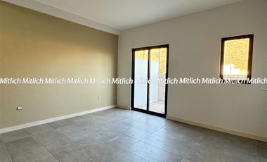 Casa en venta recámara en planta baja Bosques del Valle $6,500,000