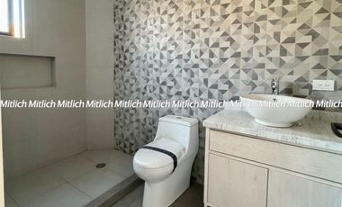 Casa en venta recámara en planta baja Bosques del Valle $6,500,000