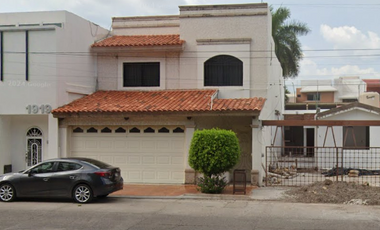 Bonita casa ubicada en LA CAMPIÑA, DE LOS ALAMOS.