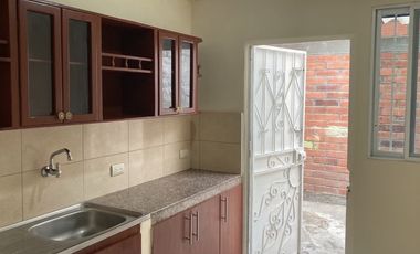 Alborada 5ta. Etapa - Alquiler de departamento planta baja