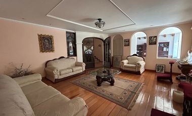 Excelente casa en San José Insurgentes, para Habitar o Desarrolladores.