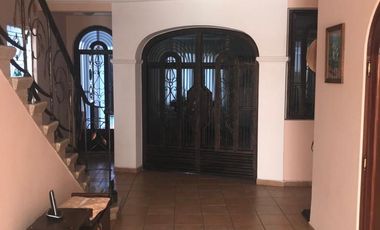 Excelente casa en San José Insurgentes, para Habitar o Desarrolladores.