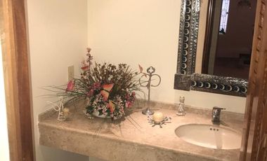Excelente casa en San José Insurgentes, para Habitar o Desarrolladores.