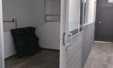 BODEGA EN RENTA  CON CAMARA DE CONGELACION, A 50 M DEL MERCADO ECHEVESTE , LEÓN, GTO