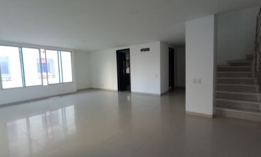 APARTAMENTO DÙPLEX EN ALQUILER EN ALTO PRADO