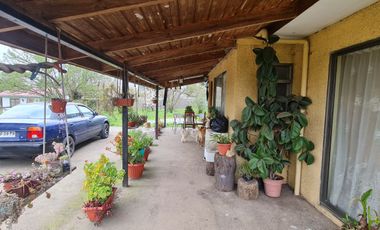 Amplia casa en Santa Juana