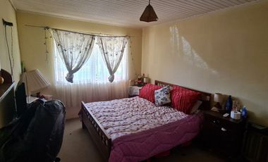 Amplia casa en Santa Juana