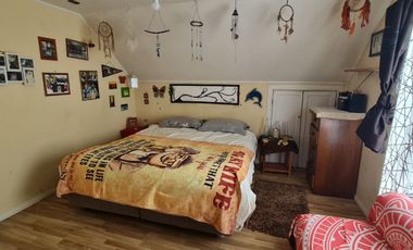 Amplia casa en Santa Juana