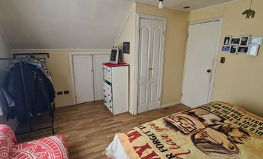 Amplia casa en Santa Juana