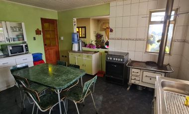 Amplia casa en Santa Juana