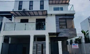4Storey with 5BR House for Sale in Santa Barbara Royale Subdivision Quezon City